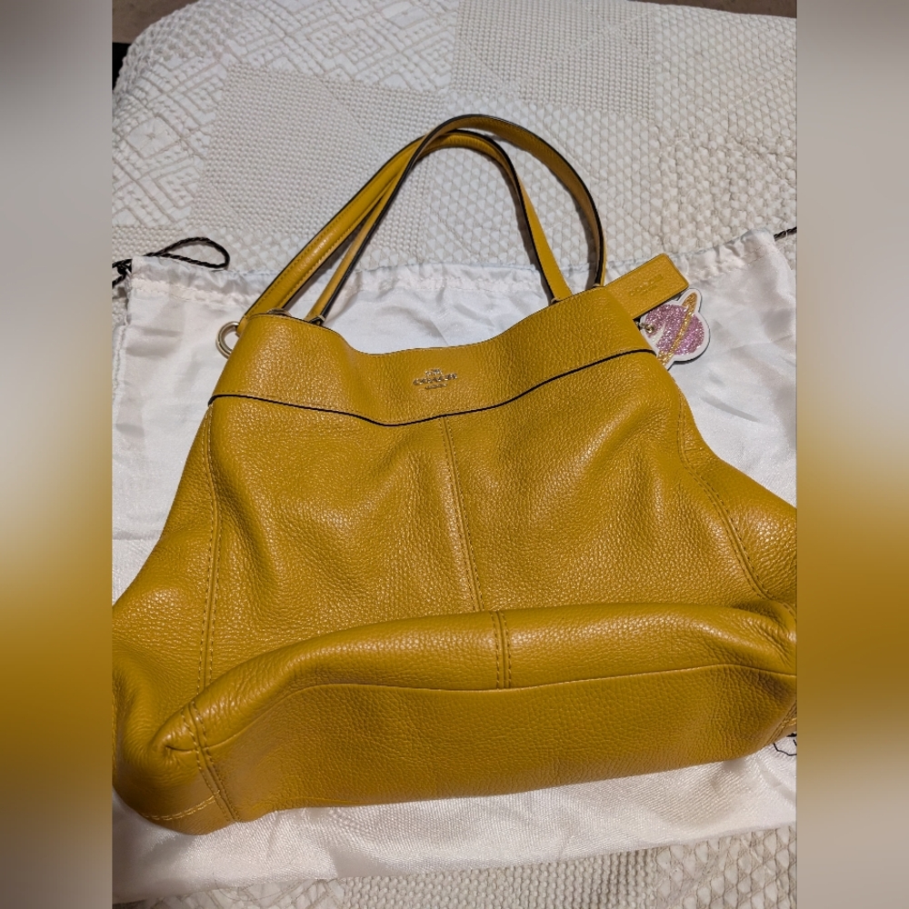 Coach Shoulder Bag